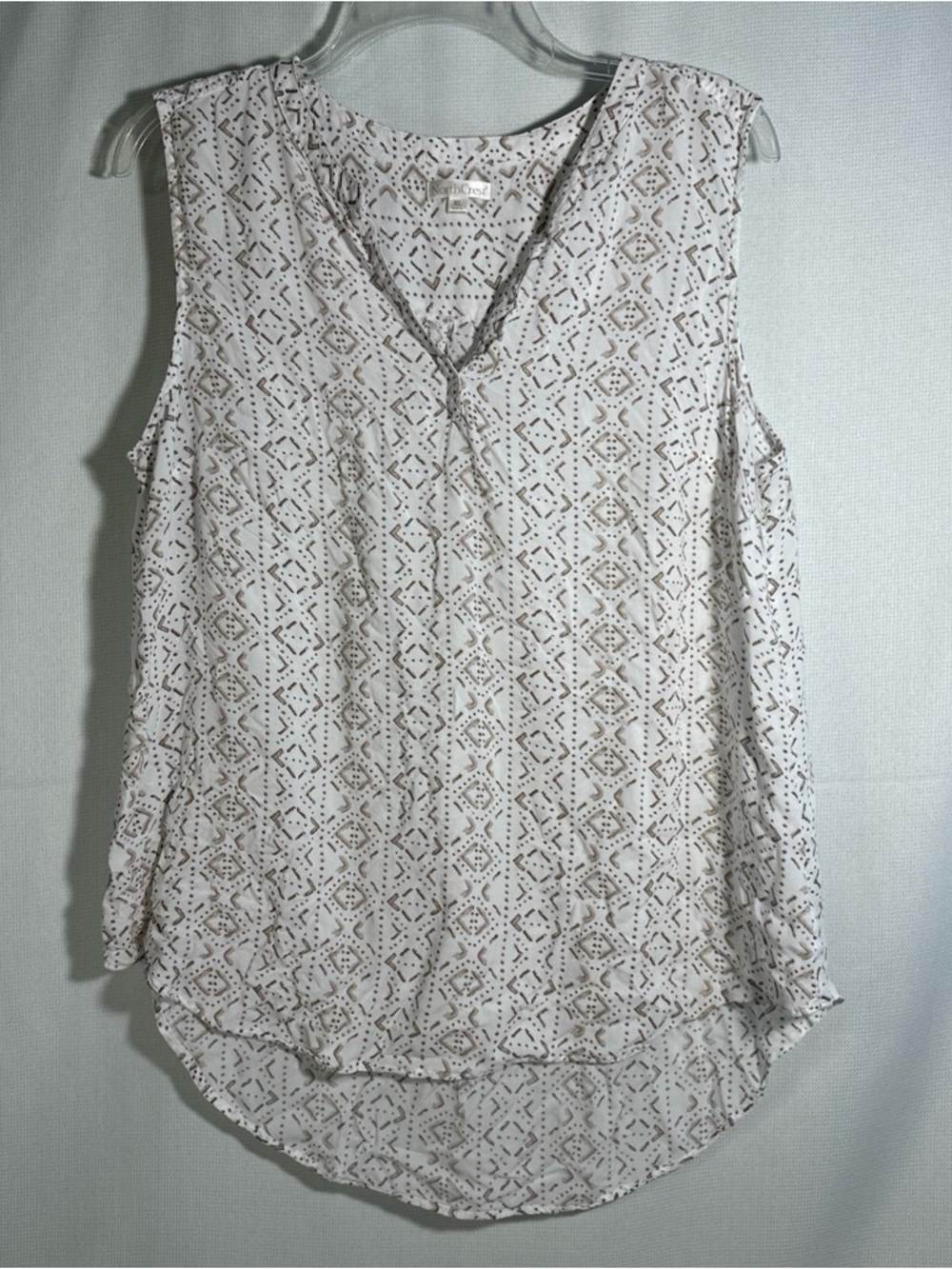 Northcrest Cream and Tan Sleeveless V-Neck Printed Blouse